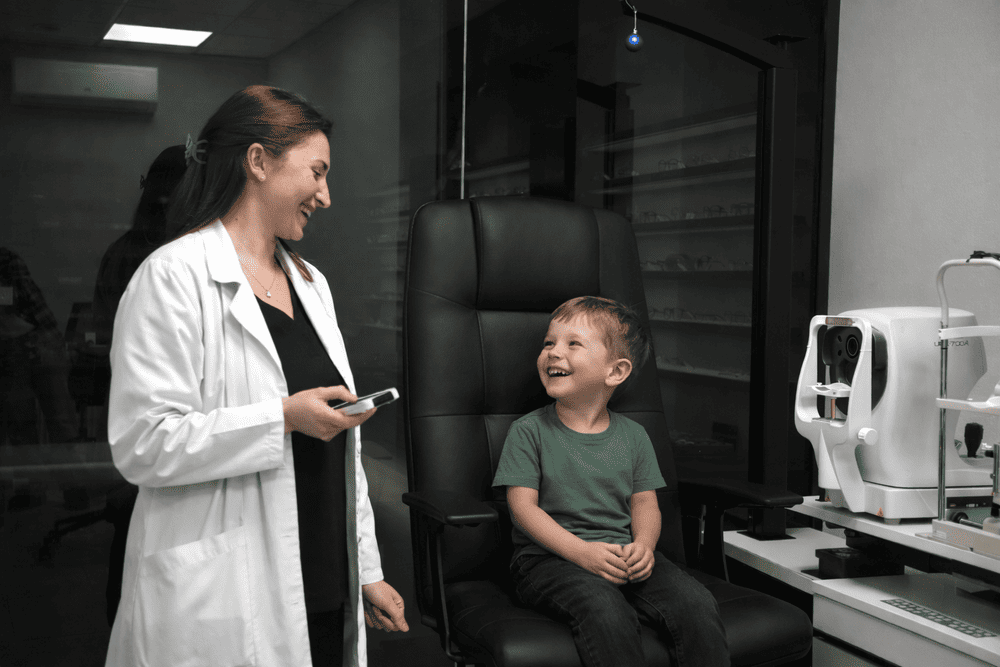 дитячий офтальмолог